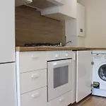 Hendon Park Terrace Apartment