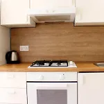 Hendon Park Terrace Apartment