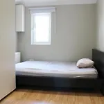 Hendon Park Terrace Apartment
